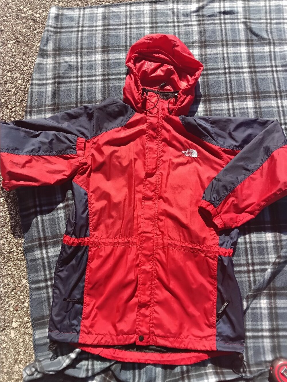 Vintage The North Face Hydrenaline Wind Rain Red Hooded Full Zip Size Medium